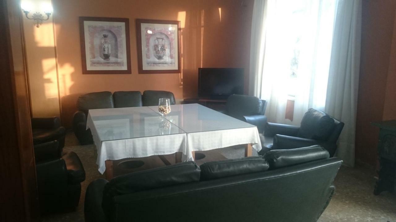 Hotel Astigi Ecija Bagian luar foto